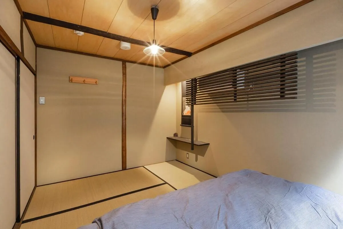 Villa Ochaya Hasu, Une Maison De The Qui N'A Jamais Servi De The Kyoto