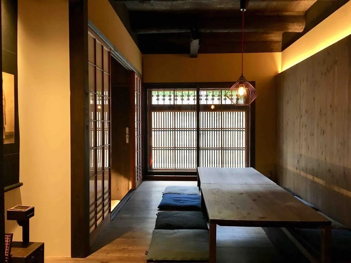 Ochaya Hasu, Une Maison De The Qui N'A Jamais Servi De The Kyoto