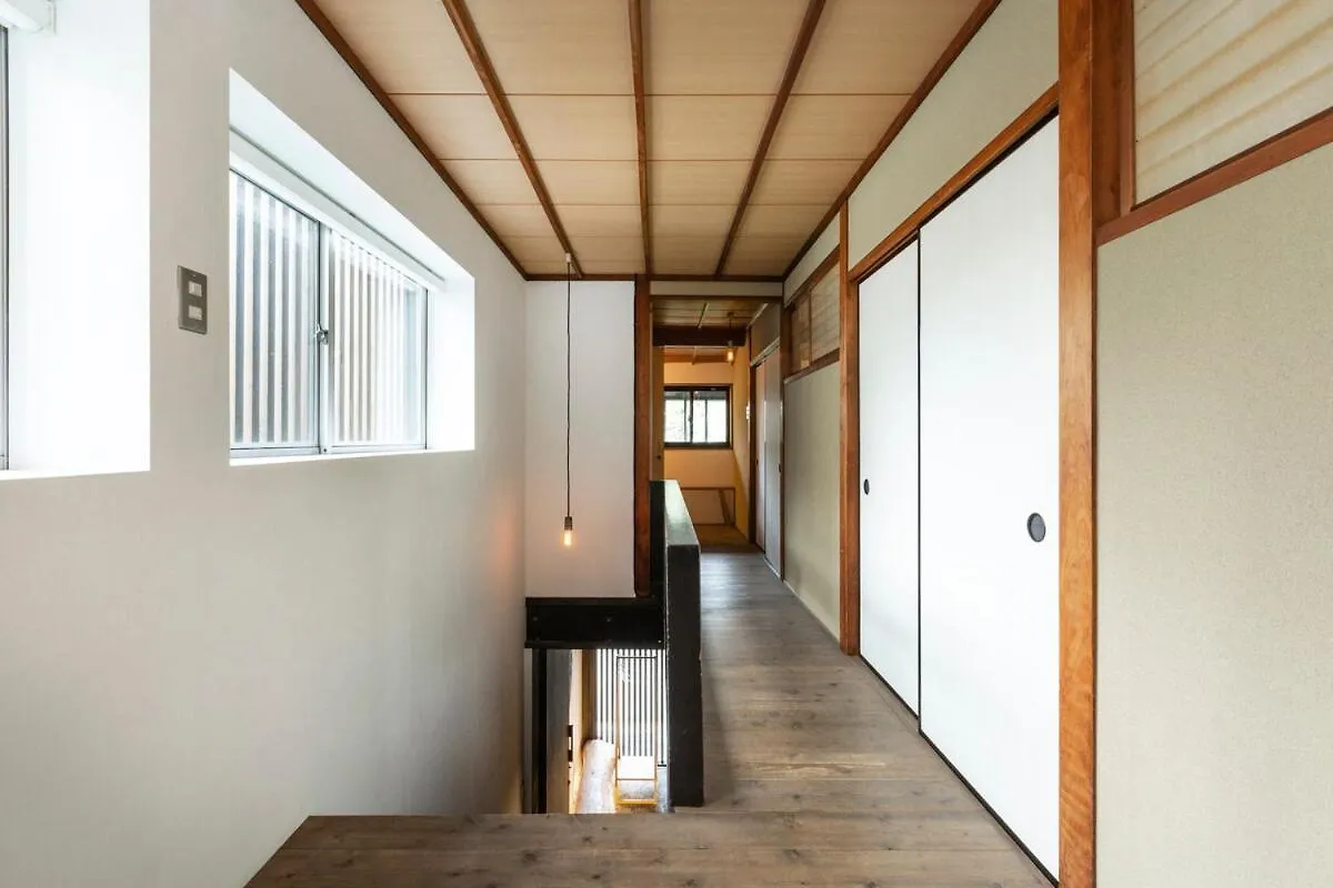 Villa Ochaya Hasu, Une Maison De The Qui N'A Jamais Servi De The Kyoto
