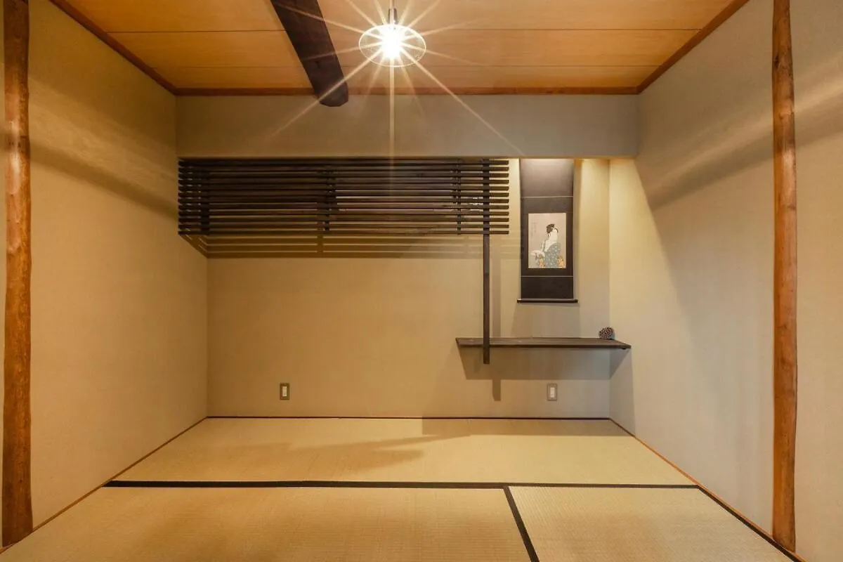 Villa Ochaya Hasu, Une Maison De The Qui N'A Jamais Servi De The Kyoto