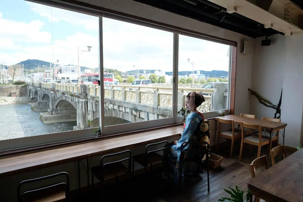 Ochaya Hasu, Une Maison De The Qui N'A Jamais Servi De The Kyoto