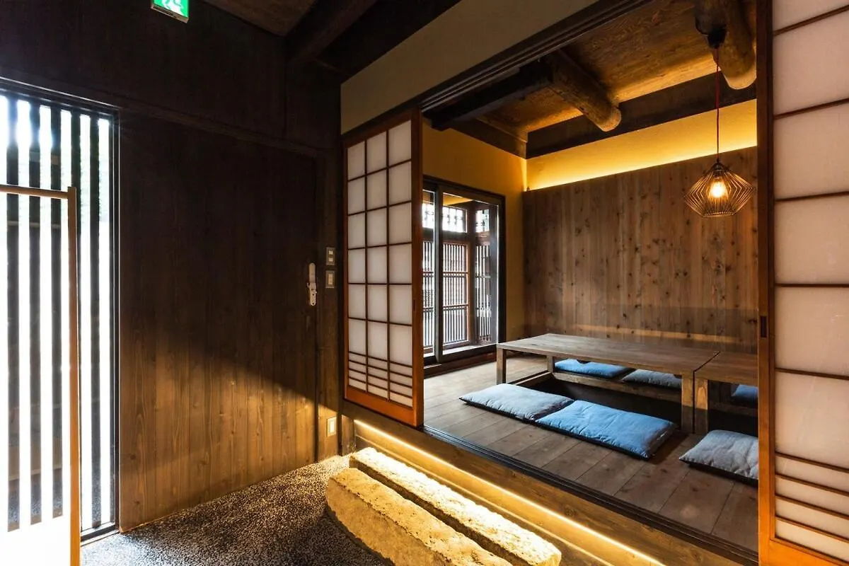 Ochaya Hasu, Une Maison De The Qui N'A Jamais Servi De The Kyoto 0*,