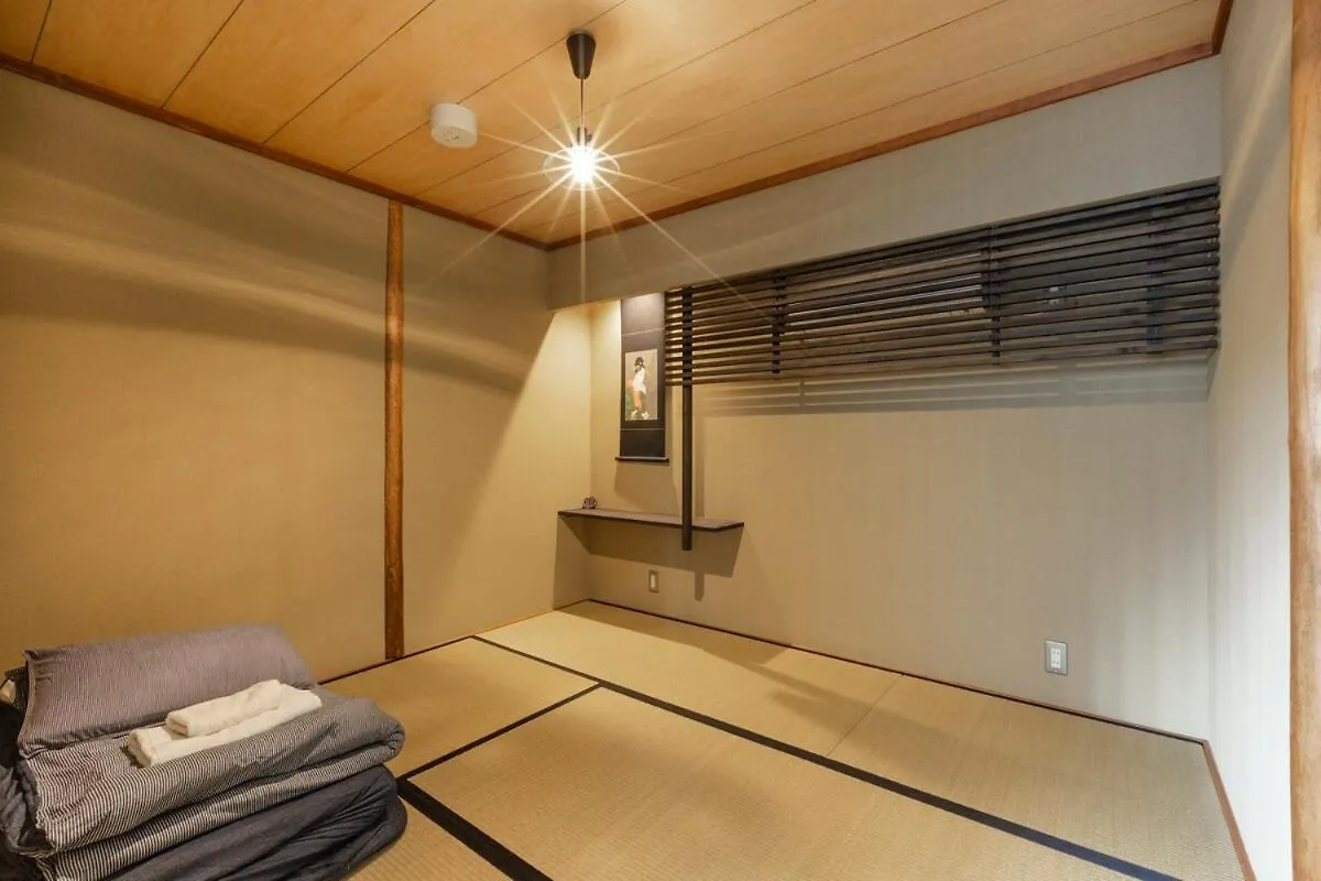 Ochaya Hasu, Une Maison De The Qui N'A Jamais Servi De The Kyoto 0*,  Japonya